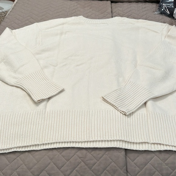 Banana Republic TRANSITION CREAM COVETED SWEATER/NWT/XL - Picture 11 of 13